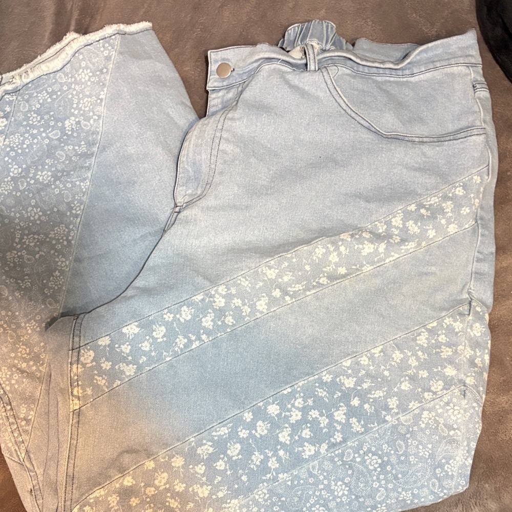 DAVI & DANI Light Blue Floral-Panel Straight Leg Jeans